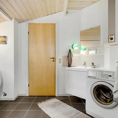 Lovely In With Kitchen